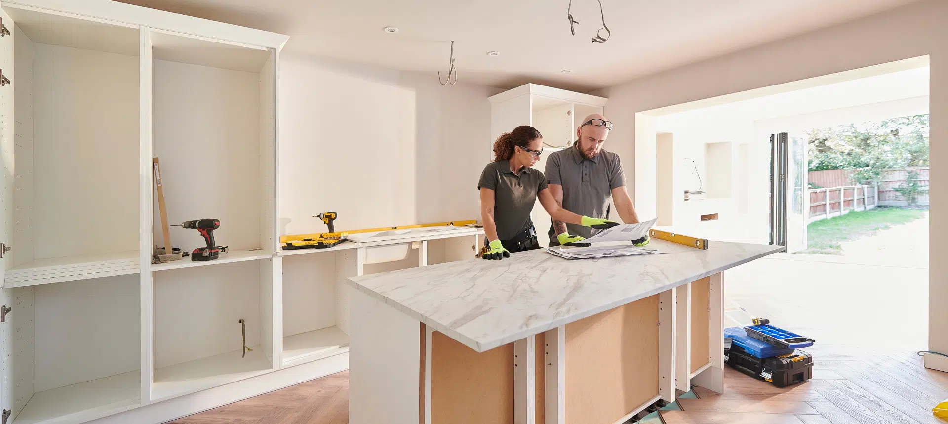 Fitting Service 1 kitchen fitter